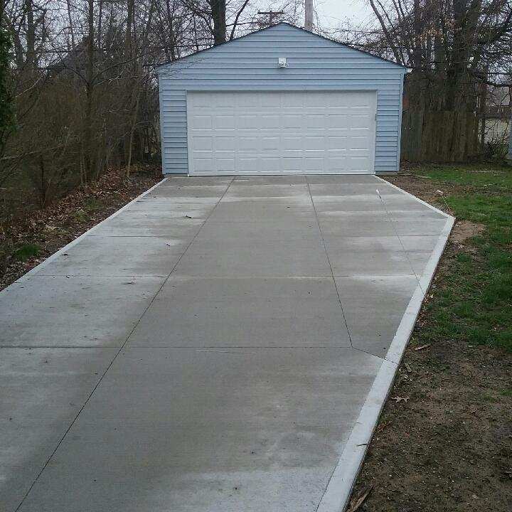 Garage Photo
