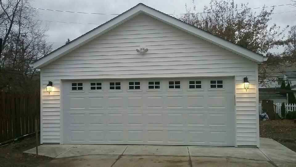 Garage Photo